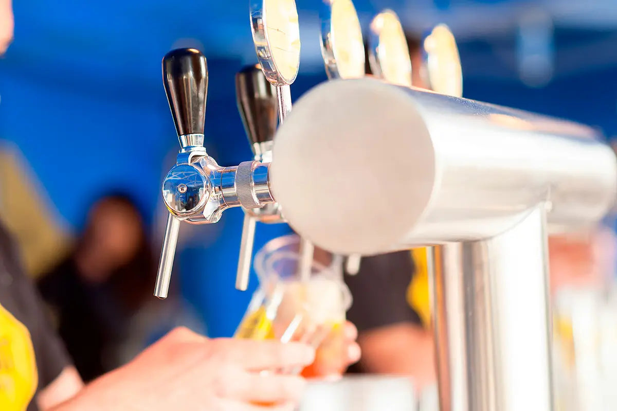 La importancia de la limpieza de grifos de cerveza: guía completa