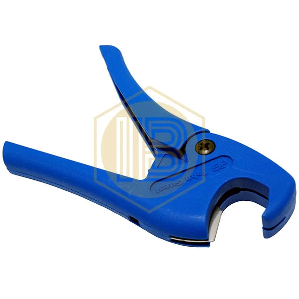 Professional John Guest tube cutter IB0241, view in the open position - Install Beer