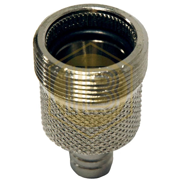 Adaptador d'aixeta per a neteja de circuits