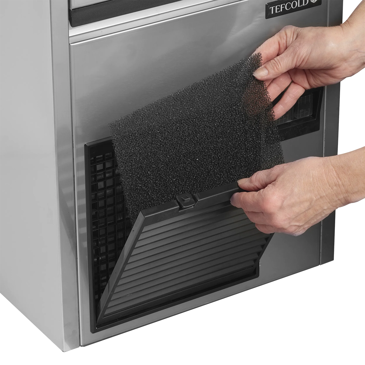 Filtro de condensación de fácil limpieza en fabricador de hielo TEFCOLD TC - Install Beer